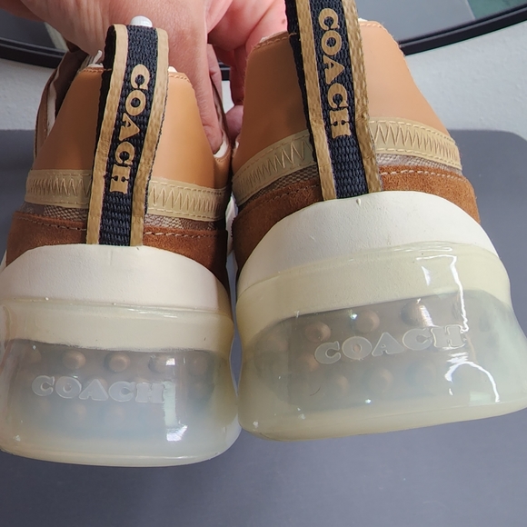 Authentic COACH signature Runner classic Khaki Light Sandle ✨️ - Picture 6 of 17